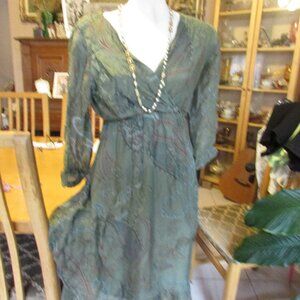 Flowy party dress, fully lined (not the sleeves)